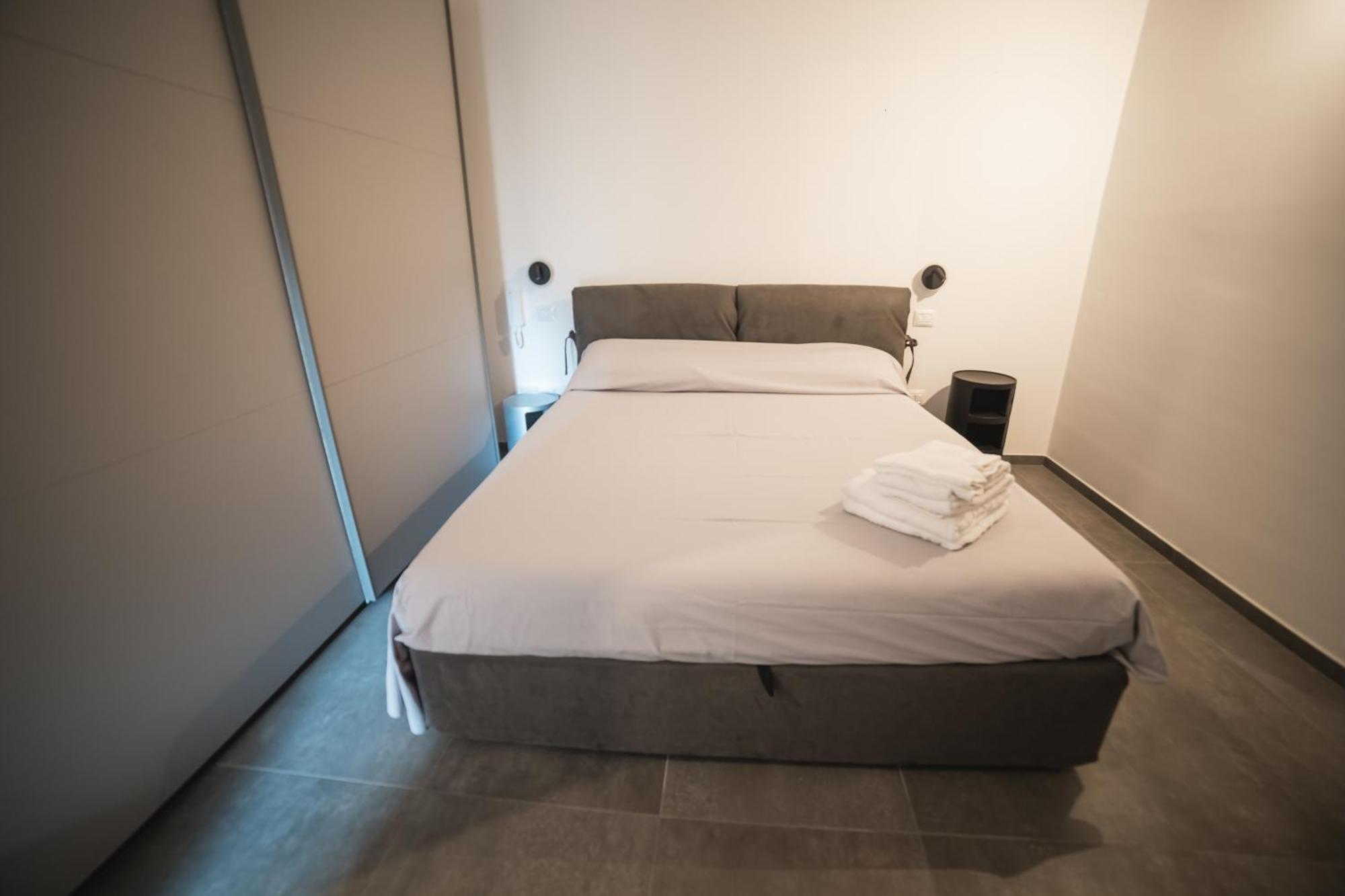 Suite Piazza Mazzini 90 Mq 5 Lecce Exterior photo